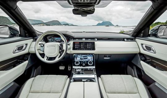 В Сети появился первый тест-драйв Range Rover Velar